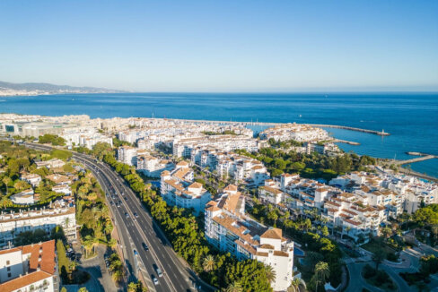 2 Bedroom Apartment for Sale in Nueva Andalucía, Marbella