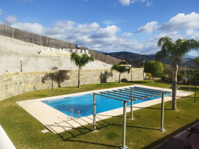 1 Bedroom Apartment for Sale in Estepona