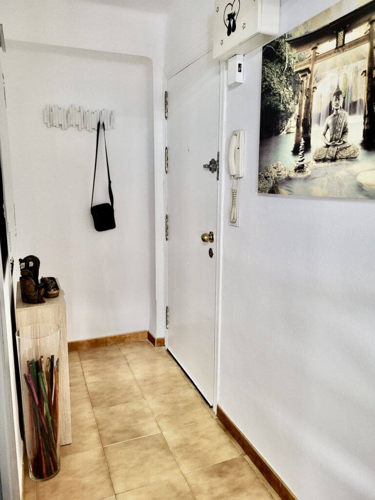 3 Bedroom Apartment with Terrace for Sale in Marbella