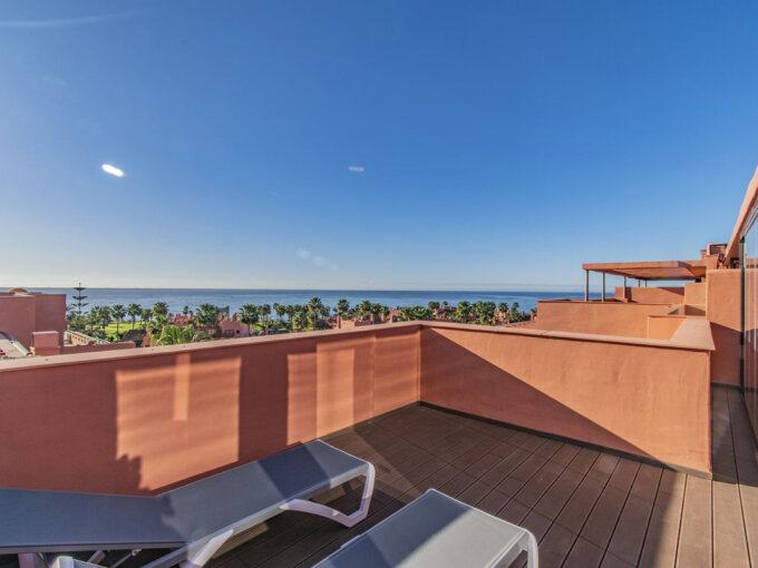 3 Bedroom Penthouse for Sale in New Golden Mile