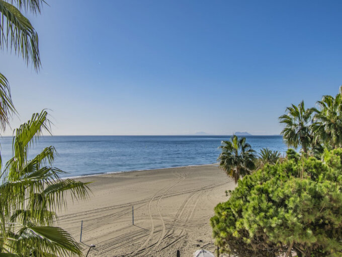 2 Bedroom Apartment for Sale in Estepona
