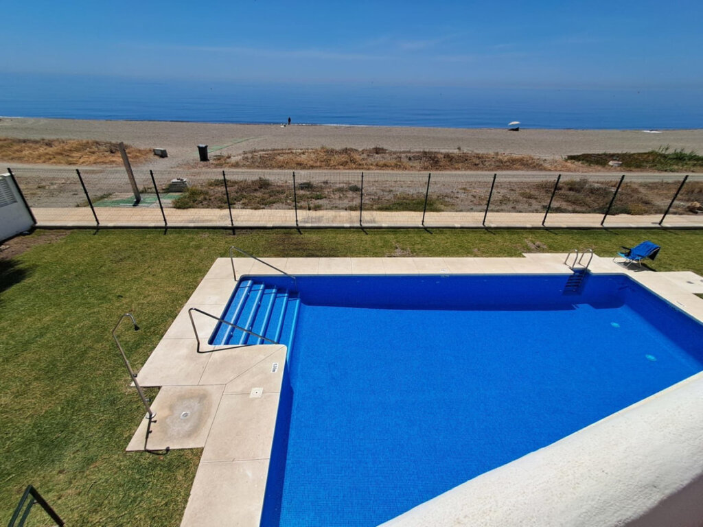 3 Bedroom Townhouse for Sale in Costalita · photo 2