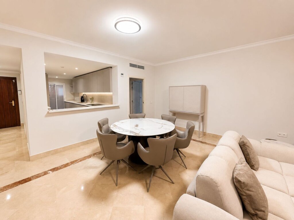 Renovated 3-Bedroom Ground-Floor Apartment for Rent in San Pedro, Marbella · photo 3
