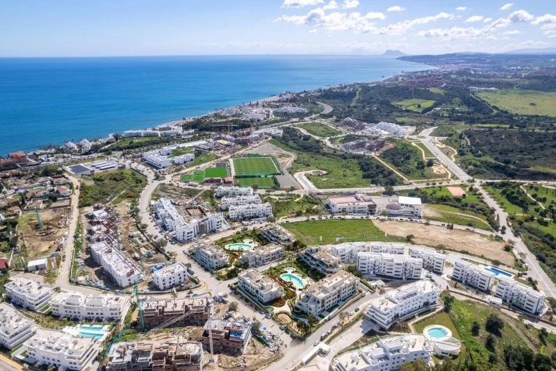 3 Bedroom Apartment for Sale in La Alqueria, Estepona