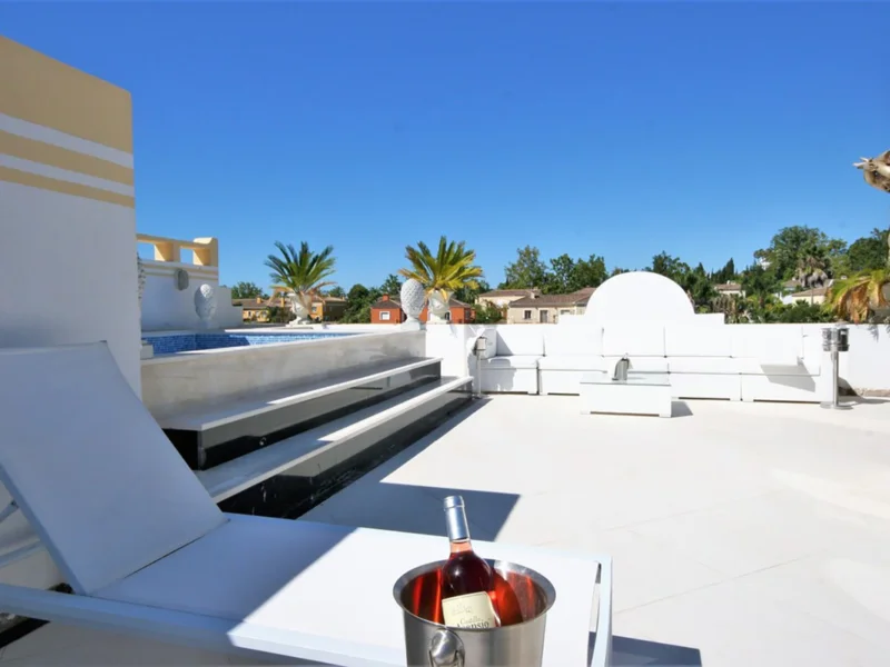 3 Bedroom Apartment with Terrace for Sale in Guadalmina Alta, San Pedro de Alcántara