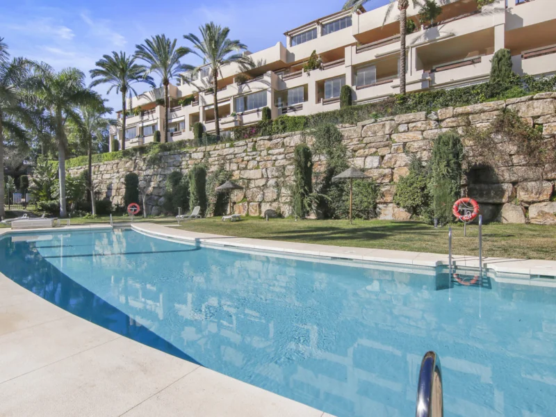 3 Bedroom Apartment for Sale in La Alqueria, Estepona