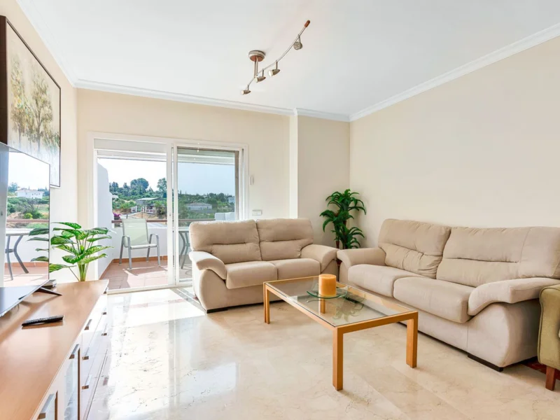 3 Bedroom Apartment with Terrace for Sale in Selwo, Nueva Milla de Oro, Estepona