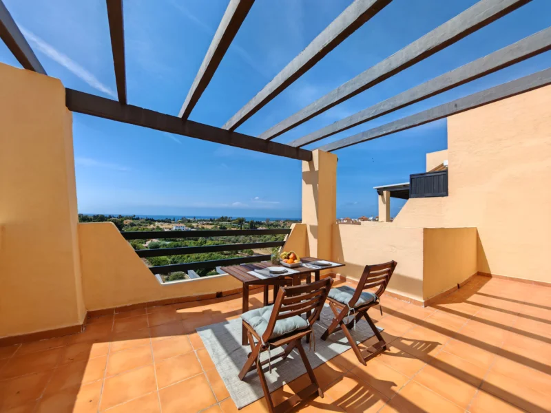 3 Bedroom Apartment for Sale in Estepona
