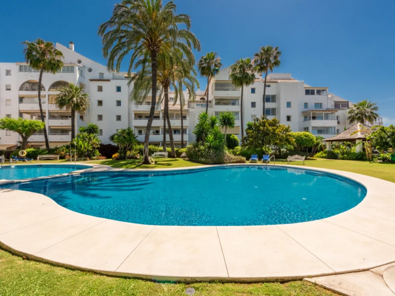 2 Bedroom Apartment for Sale in Benahavís