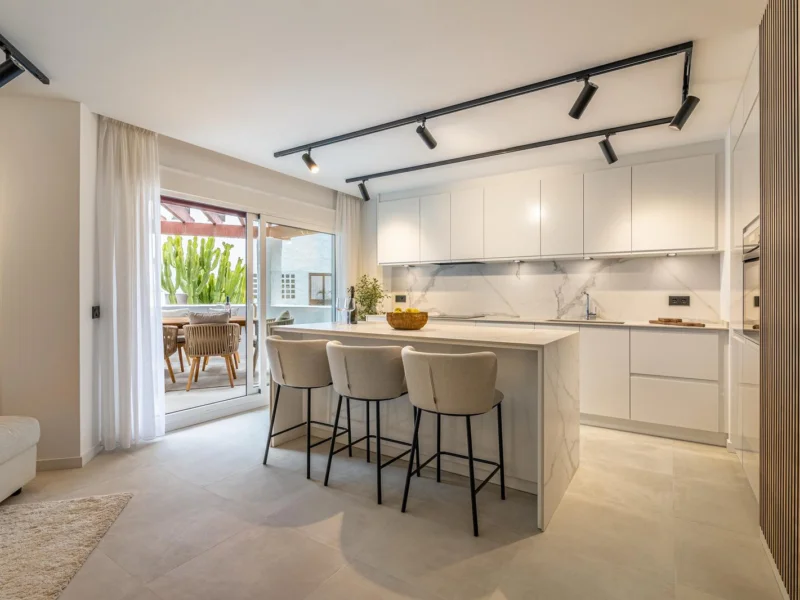 3 Bedroom Apartment for Sale in La Maestranza, Puerto Banús, Marbella