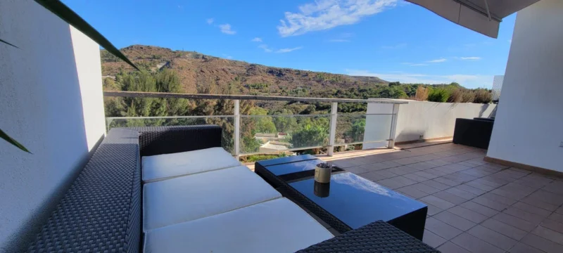 2 Bedroom Apartment with Terrace for Sale in Estepona
