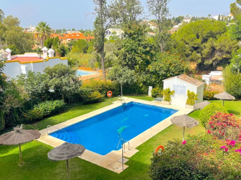 2 Bedroom Apartment for Sale in Artola, Marbella