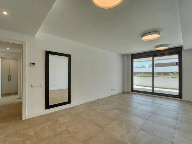 2 Bedroom Apartment for Sale in Estepona