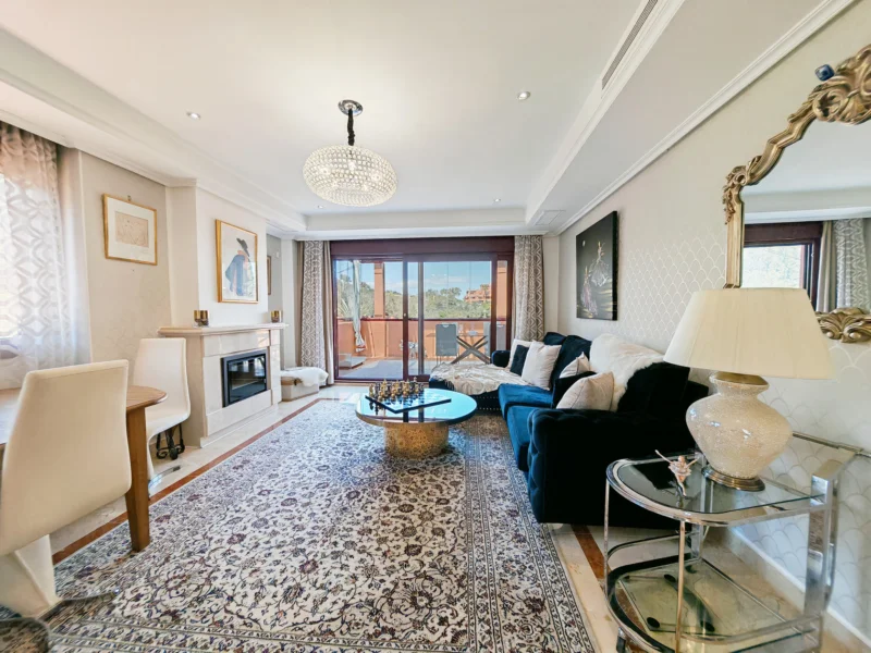 3 Bedroom Private Villa for Sale in La Mairena, Marbella