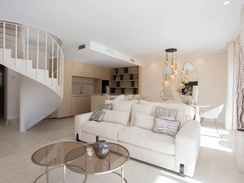 4 Bedroom Apartment for Sale in Aloha Gardens, Nueva Andalucía, Marbella