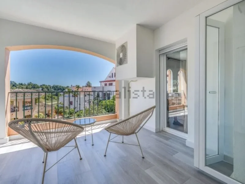 3 Bedroom Apartment for Rent in Nueva Andalucía, Marbella