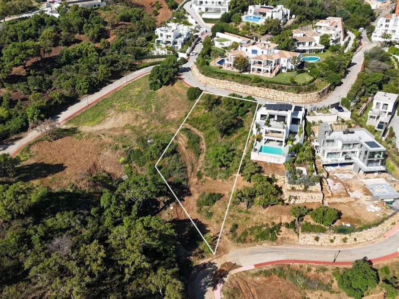 Apartment for Sale in La Mairena, Marbella