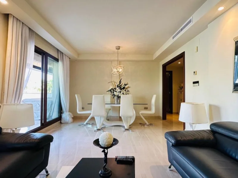 3 Bedroom Apartment for Sale in Nueva Andalucía, Marbella