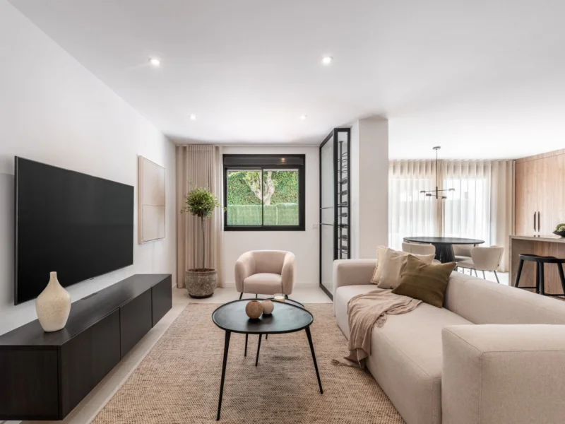 3 Bedroom Apartment for Rent in Jardines de Andalucia, Nueva Andalucía, Marbella