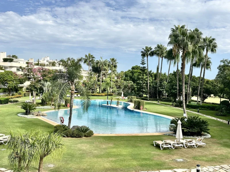 3 Bedroom Apartment with Terrace for Sale in Marbella