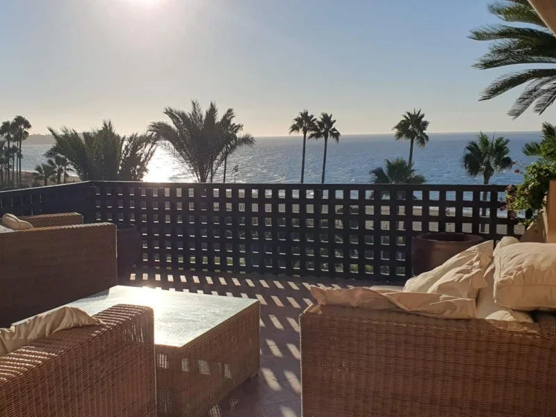 3 Bedroom Apartment with Terrace for Rent in Estepona
