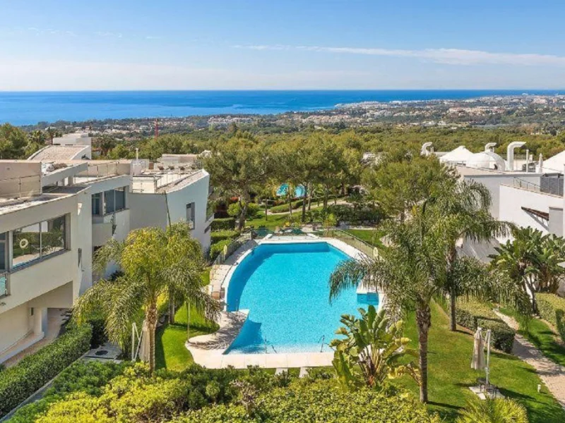 3 Bedroom Private Villa for Sale in Marbella