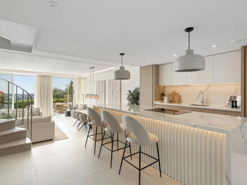 4 Bedroom Private Villa for Sale in La Quinta, Benahavís