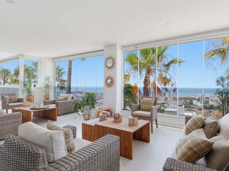 4 Bedroom Apartment for Sale in Estepona