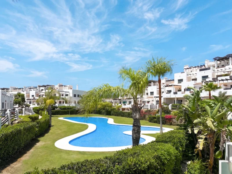 2 Bedroom Apartment with Terrace for Sale in Estepona