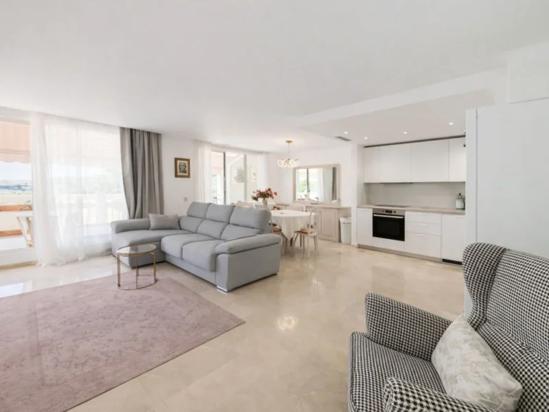 2 Bedroom Apartment for Sale in Benahavís