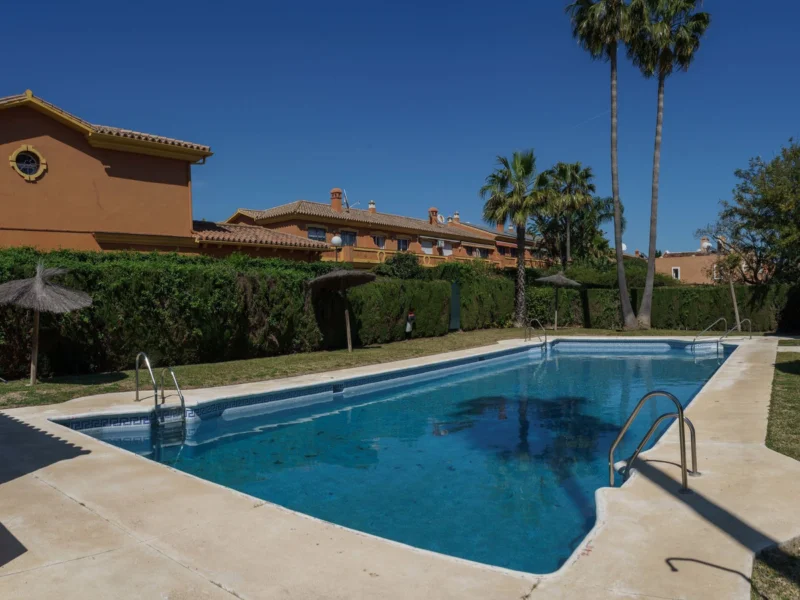 3 Bedroom Private Villa with Terrace for Sale in Atalaya, Estepona