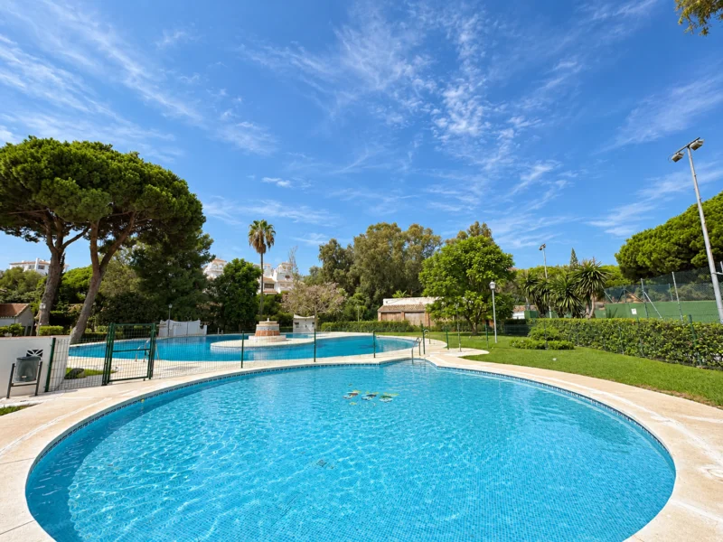 3 Bedroom Private Villa for Sale in Cabopino, Marbella