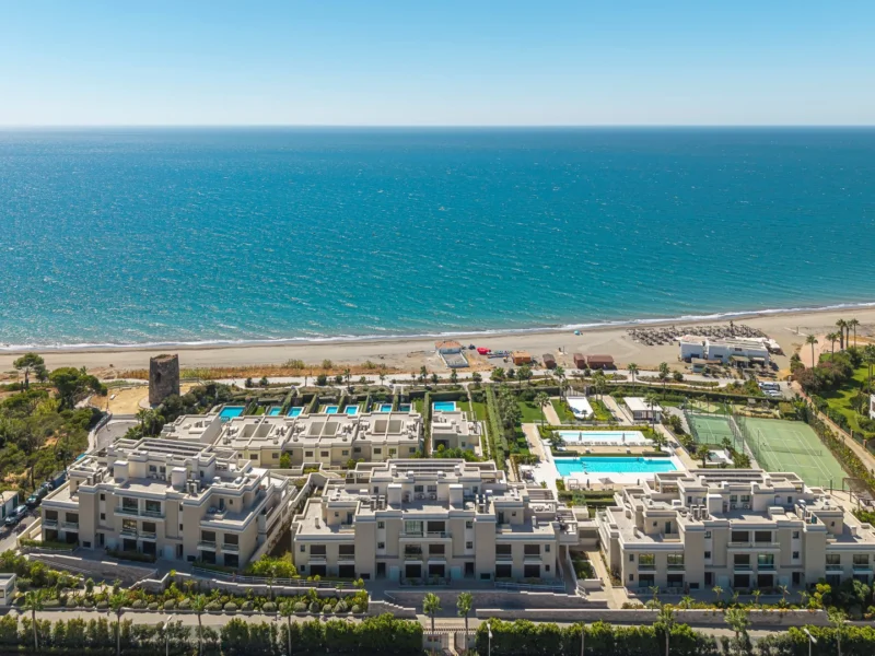 2 Bedroom Apartment for Sale in Estepona