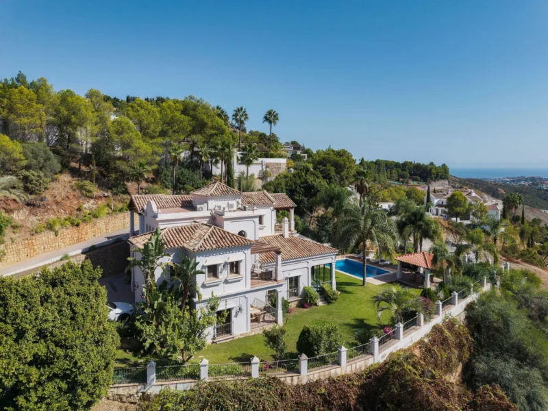4 Bedroom Private Villa for Sale in El Madroñal, Benahavís