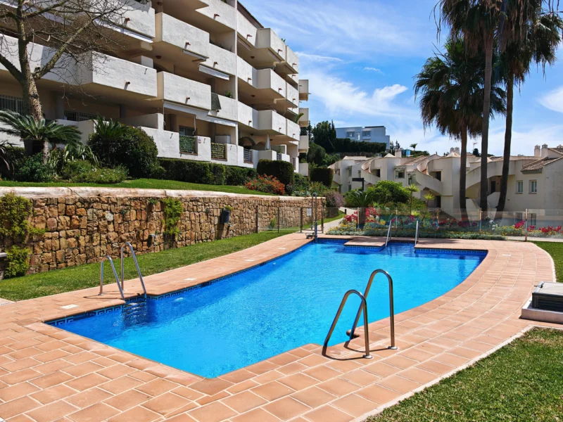 2 Bedroom Apartment for Sale in Elviria, Marbella