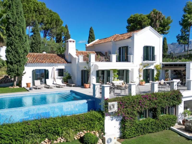 6 Bedroom Private Villa for Sale in El Madroñal, Benahavís