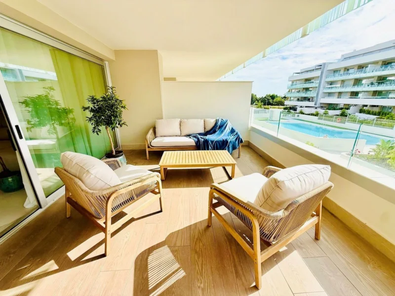 Furnished 3 Bedroom Apartment with Terrace for Rent in San Pedro de Alcántara