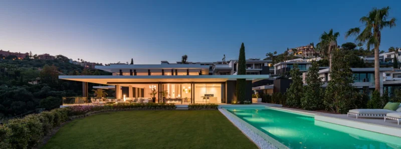 6 Bedroom Private Villa for Sale in Benahavís