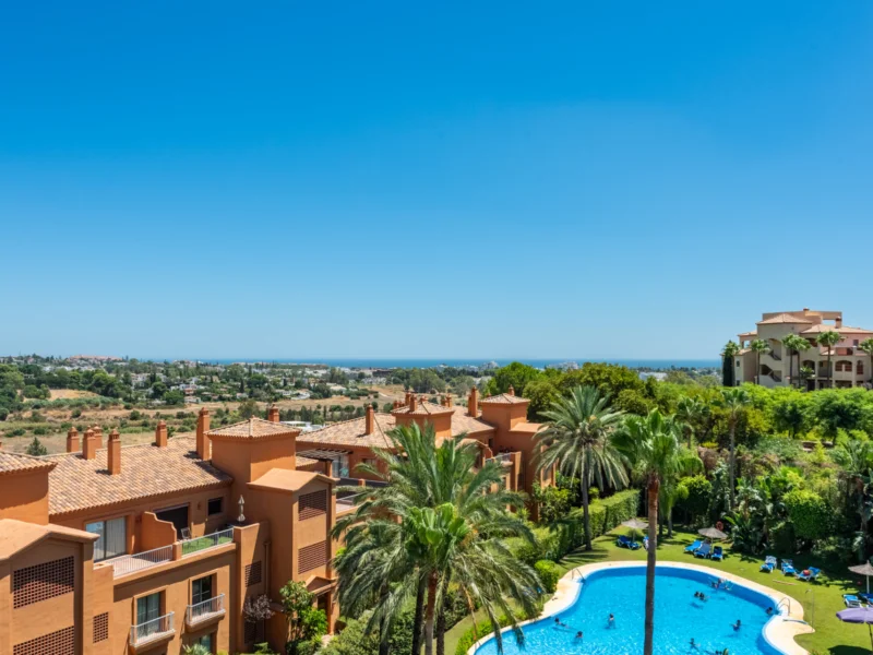 3 Bedroom Apartment for Sale in Benahavís