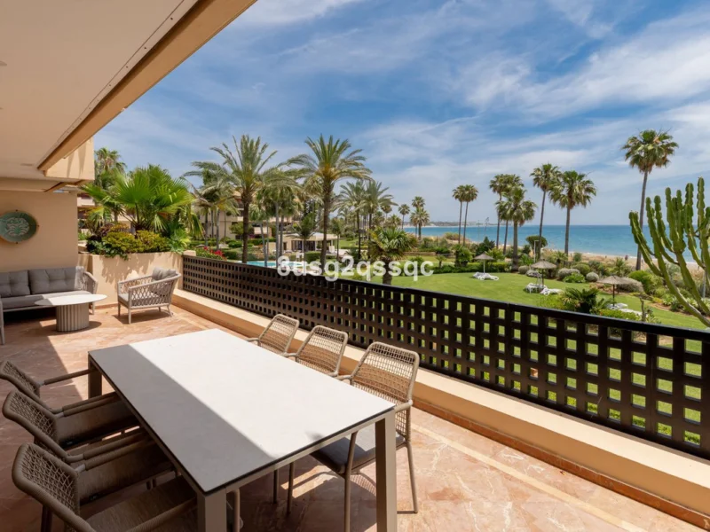 2 Bedroom Apartment with Terrace for Sale in Costalita, Cancelada, Estepona