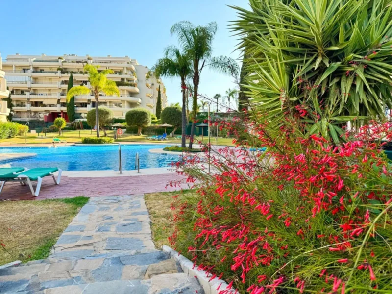 Furnished 2 Bedroom Apartment with Terrace for Rent in Guadalmina Alta, San Pedro de Alcántara