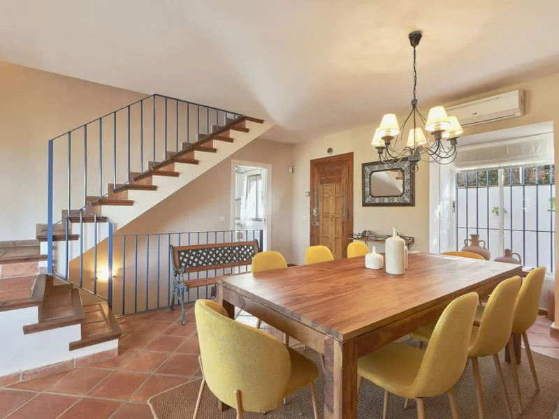 Villa privada amueblada de 4 dormitorios en alquiler en Guadalmina Alta, San Pedro de Alcántara