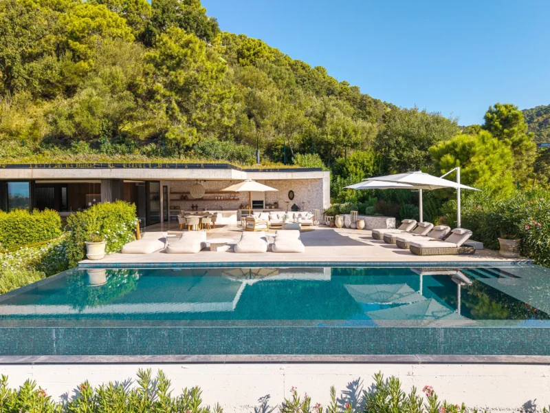 4 Bedroom Private Villa with Terrace for Sale in Monte Mayor, Benahavís