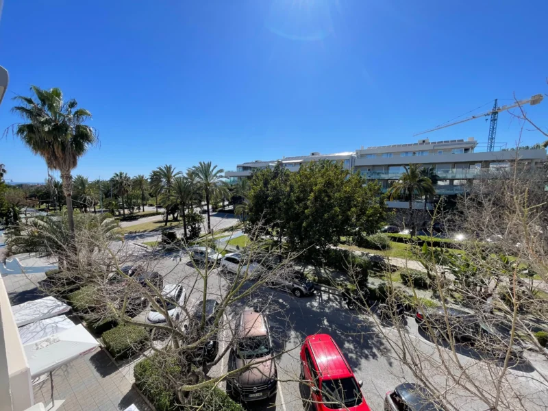 3 Bedroom Apartment with Terrace for Sale in San Pedro de Alcántara