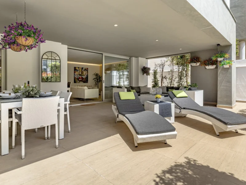 3 Bedroom Apartment for Sale in Puerto Banús, Marbella