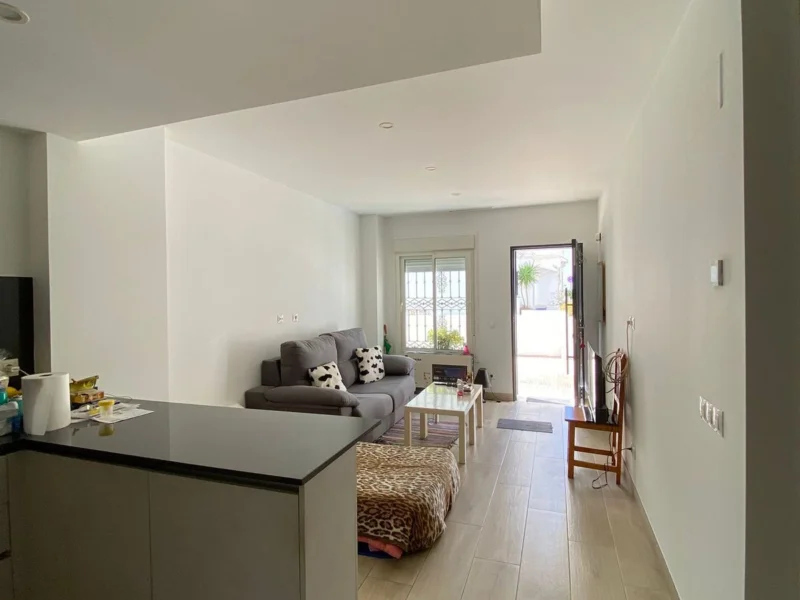 4 Bedroom Apartment for Sale in Estepona