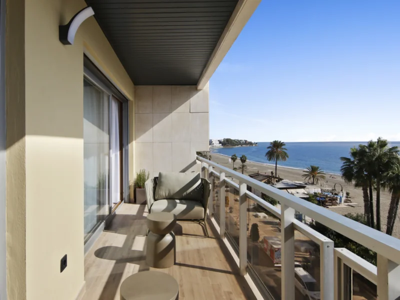 3 Bedroom Apartment for Sale in La Alqueria, Estepona