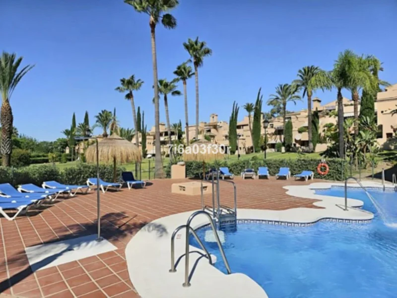 2 Bedroom Apartment for Sale in Estepona