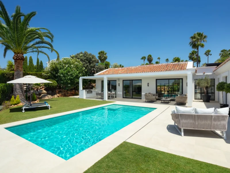 4 Bedroom Private Villa for Sale in Nueva Andalucía, Marbella