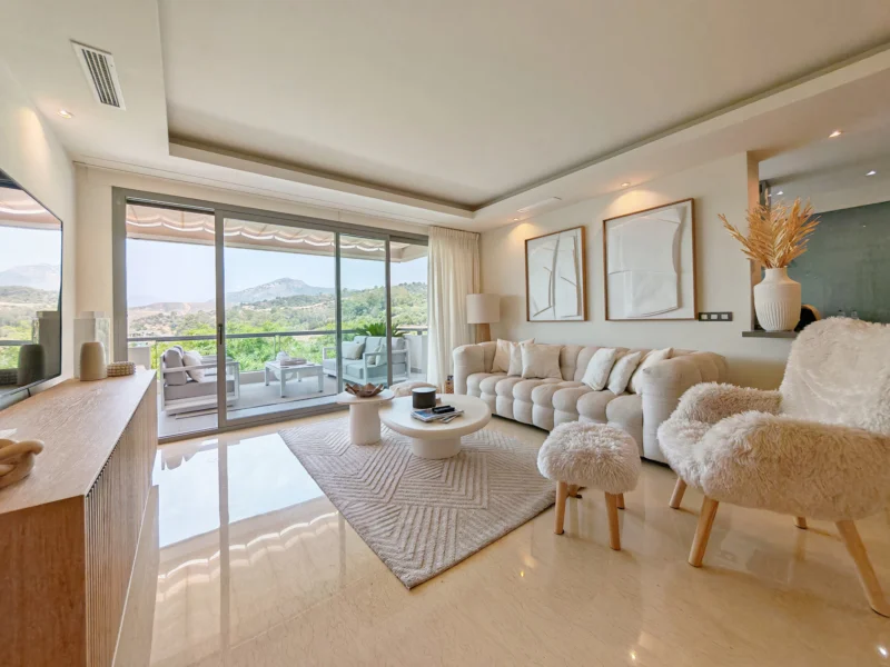 3 Bedroom Apartment for Sale in Los Arrayanes Golf, Los Arqueros, Benahavís